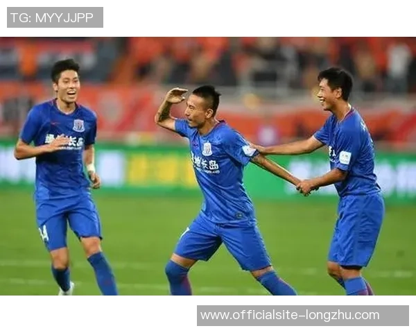 扎巴汉与利队激战正酣谁能在这场较量中笑到最后